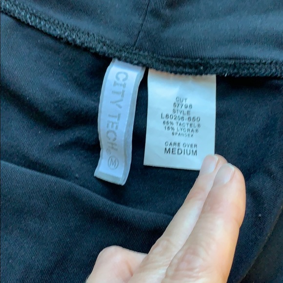 Athletic black skirt medium - Picture 3 of 3